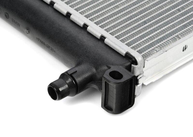 F57/F54/F56 вынесенный радиатор JCW