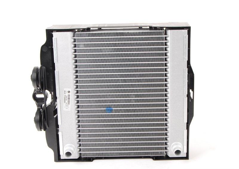 F01/F07 дополнительный радиатор