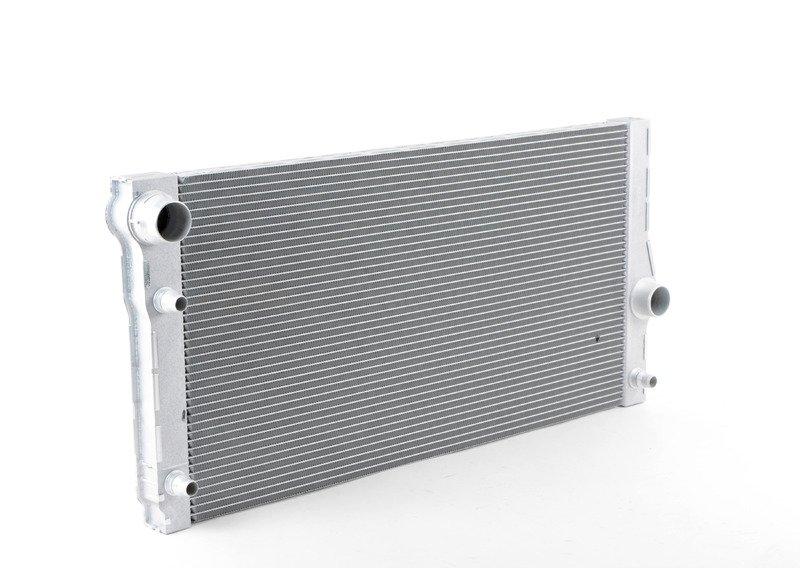 радиатор 740 F01 F10 535