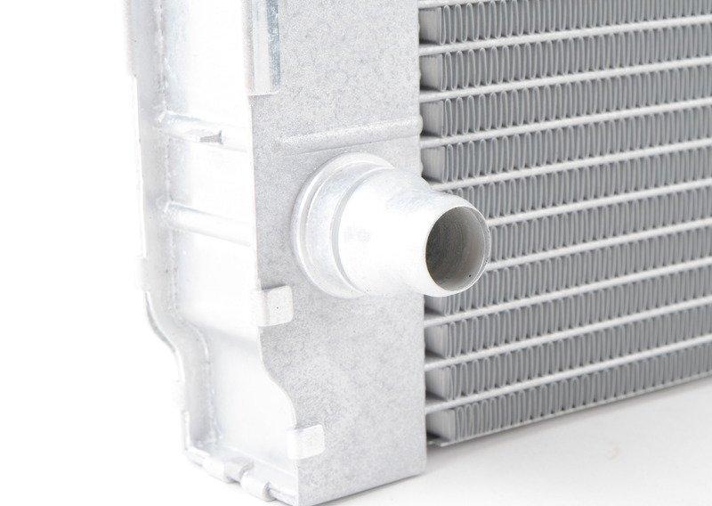 радиатор 740 F01 F10 535