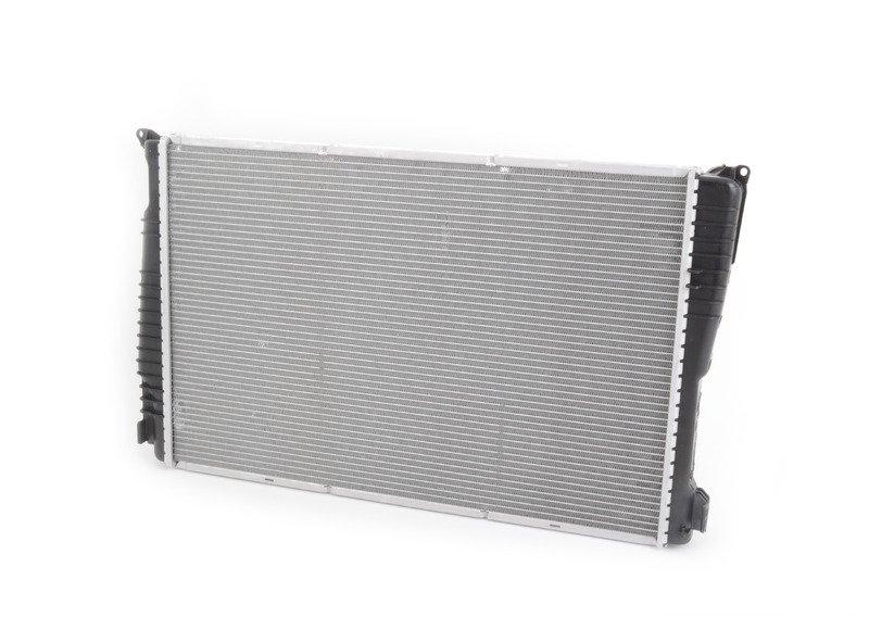 F25/F26 радиатор основной