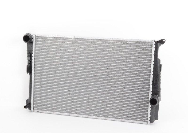 F25/F26 радиатор основной