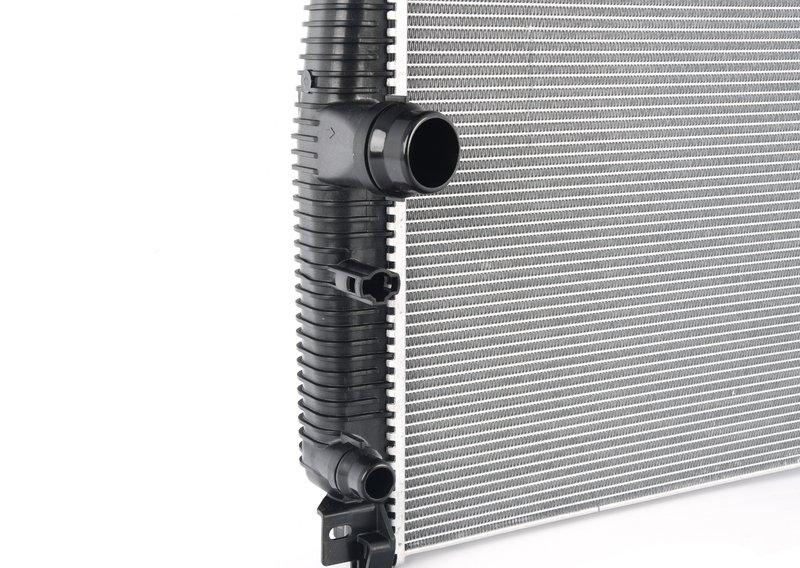 G20 Радиатор охлаждающей жидкости B58 40i