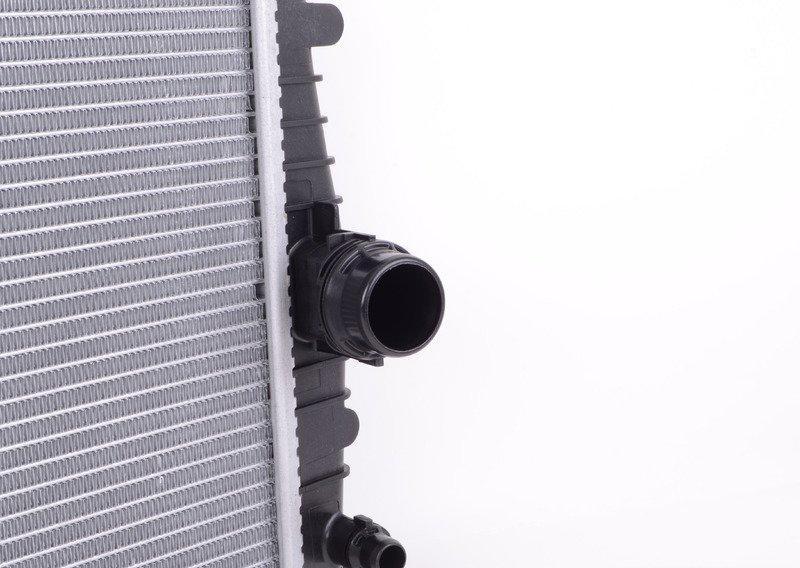 F20/F30 радиатор