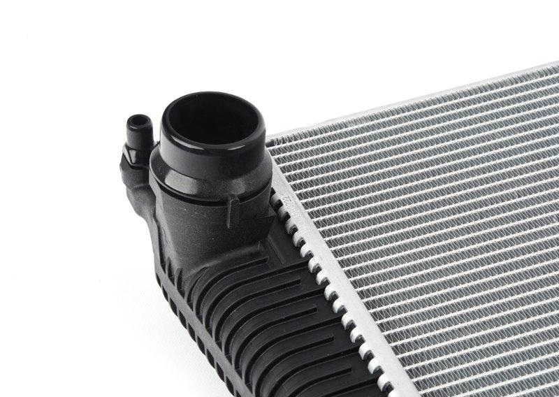 G87/G80/G82/G83 Радиатор охлаждающей жидкости