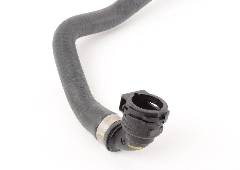 F80/F82/F83 Шланг радиатор-расширительный бачок