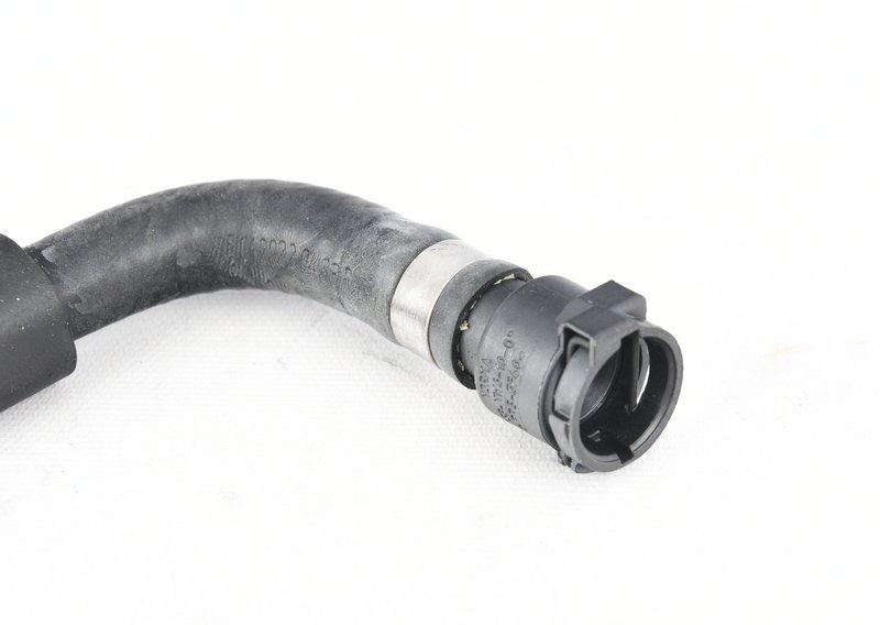 Труба радиатор ОЖ-расширительный бачок  G30 /  G31 /  G38 /  G32