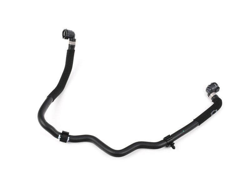 B58C шланг к расширительному бачку