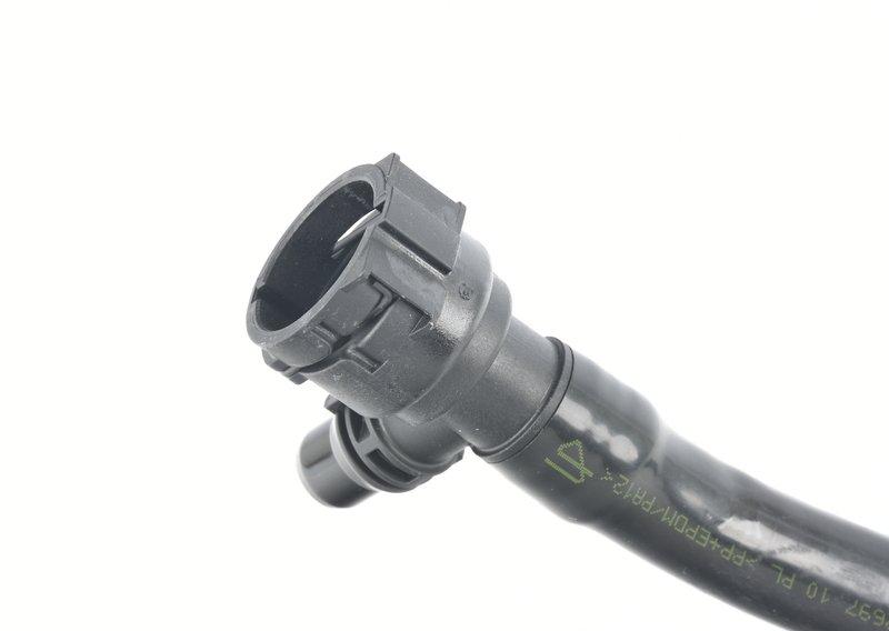 Труба радиатора ОЖ д/голов.бл. цилиндров