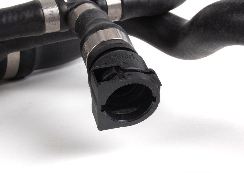 Подводящий шланг