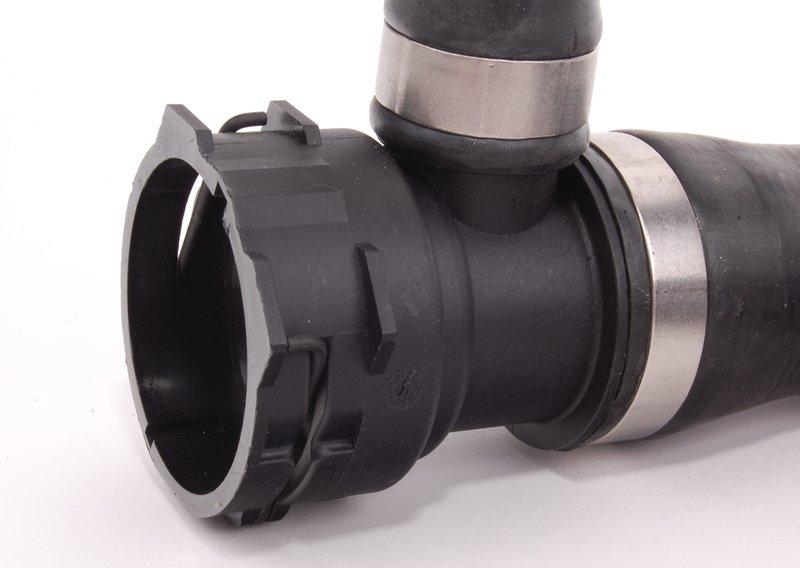 Подводящий шланг