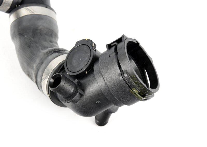 F01/F02 Шланг системы охлаждения