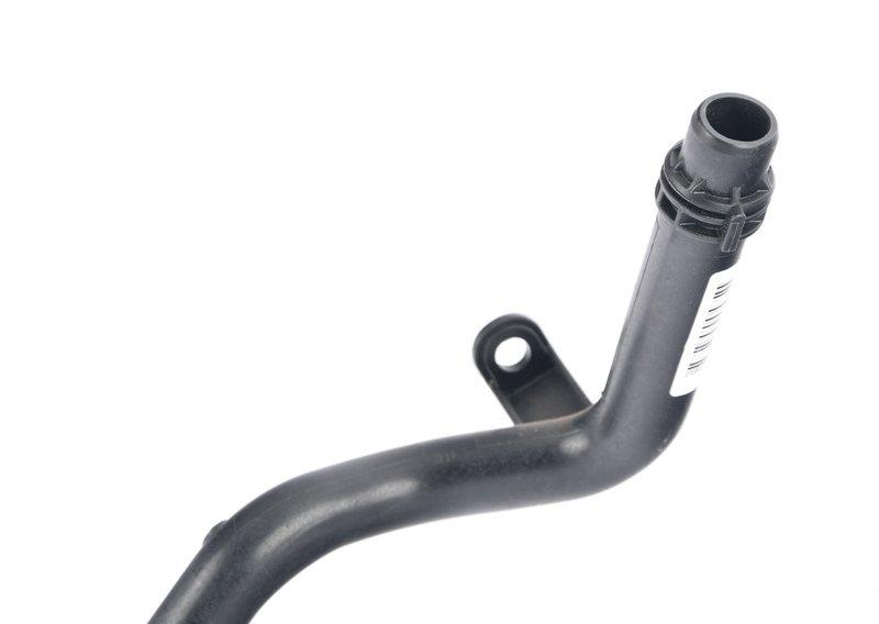 Патрубок системы охлаждения