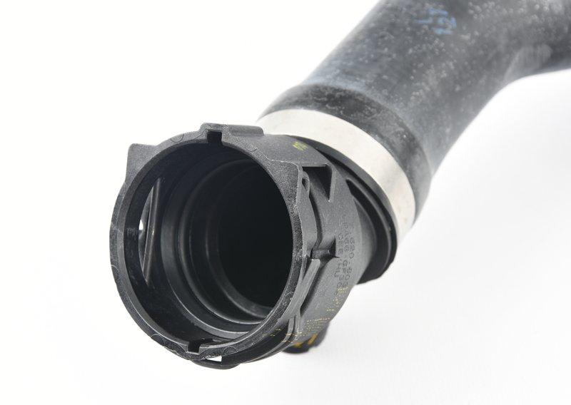 Шланг системы охлаждения