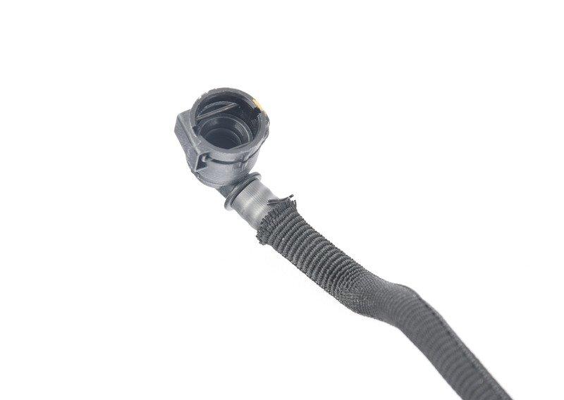 Труба расш.бачок-головка блока цилиндр.