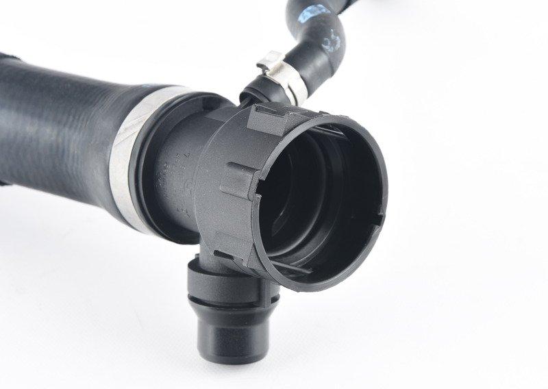 Шланг системы охлаждения