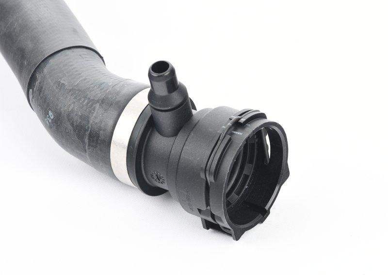 F2-/F3-  Шланг радиатор-двигатель B48