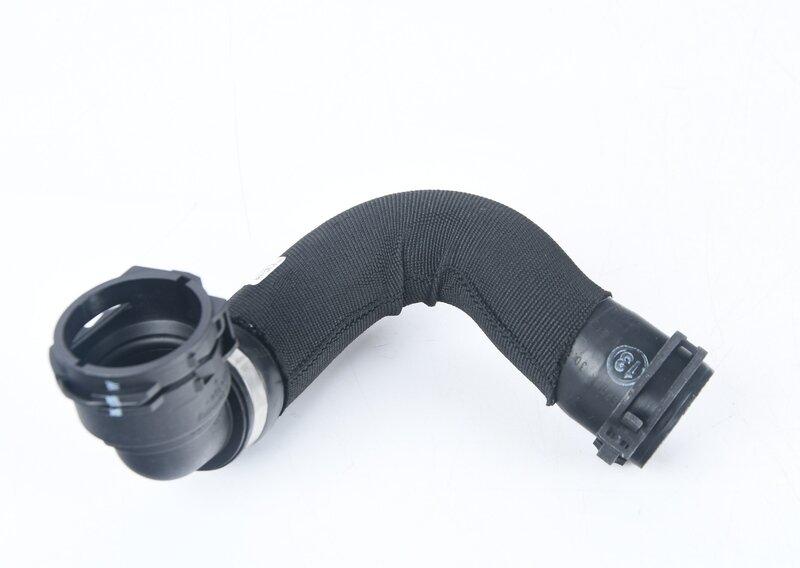 Шланг верхняя часть радиатора-термостат  B48 B46