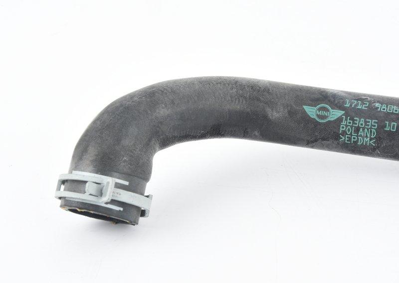 Шланг системы охлаждения