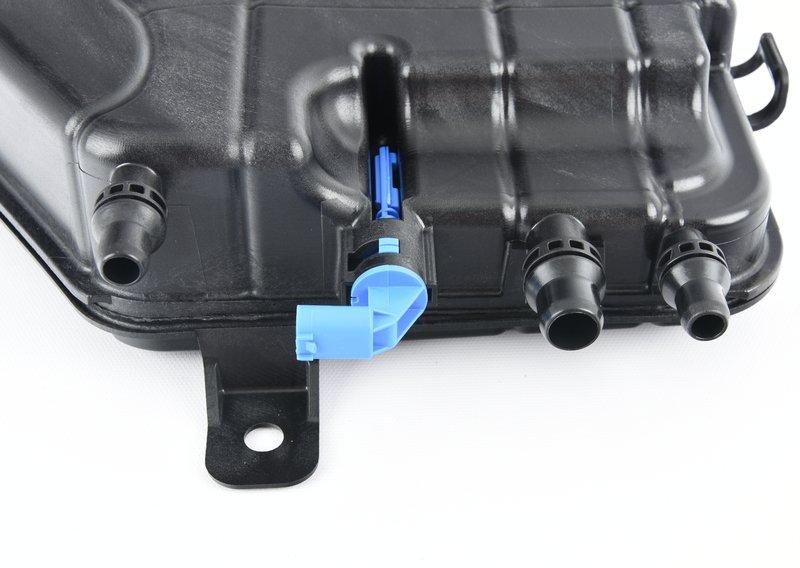 РF07 GT/F10/F12/F01 Расширительный бачок N63