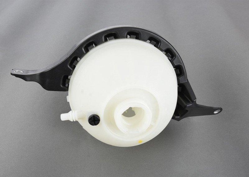 F07/F10 расширительный бачок