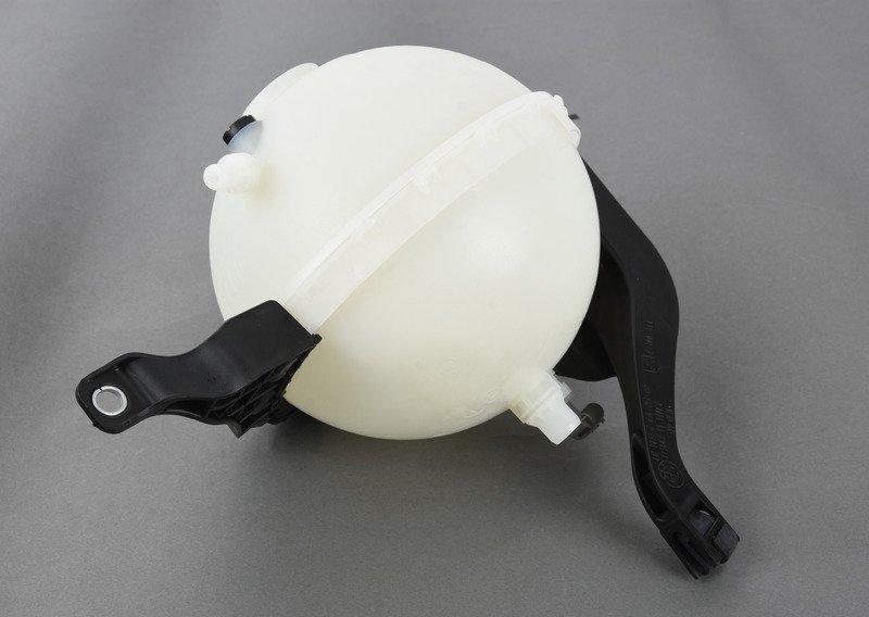 F07/F10 расширительный бачок