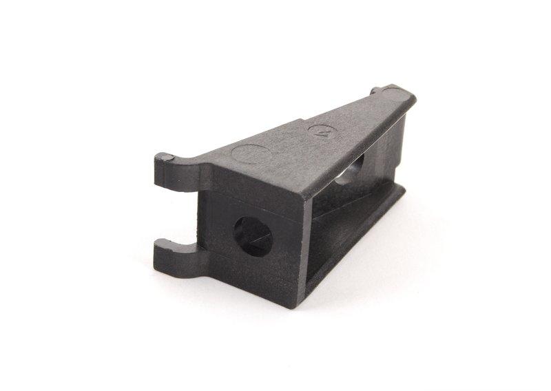 Кронштейн масляного радиатора