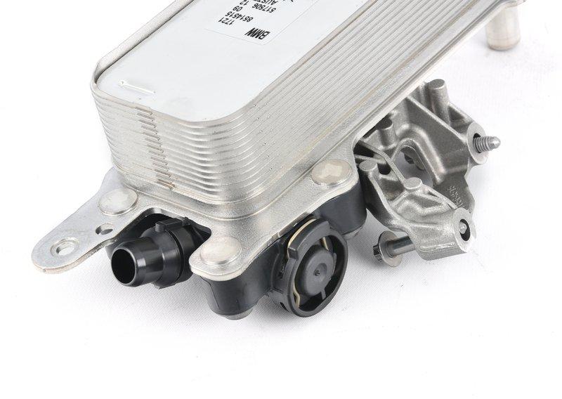 Радиатор охлаждения масла КПП  B47