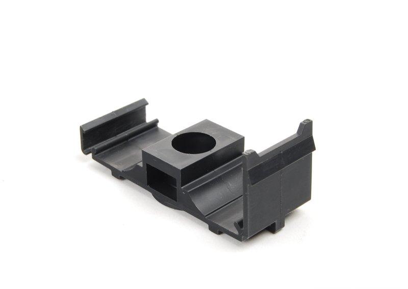 Держатель трубопровода масл.радиатора