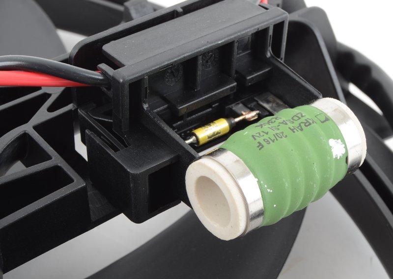 Кожух вентилятора с вентилятором