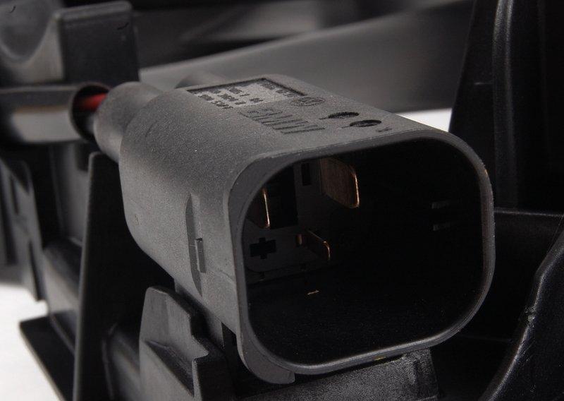 Кожух вентилятора с вентилятором