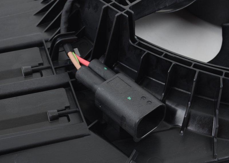 Кожух вентилятора с вентилятором