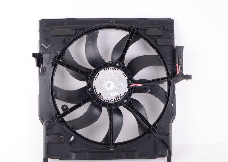 E70/E71/E70N Кожух вентилятора с вентилятором 850W