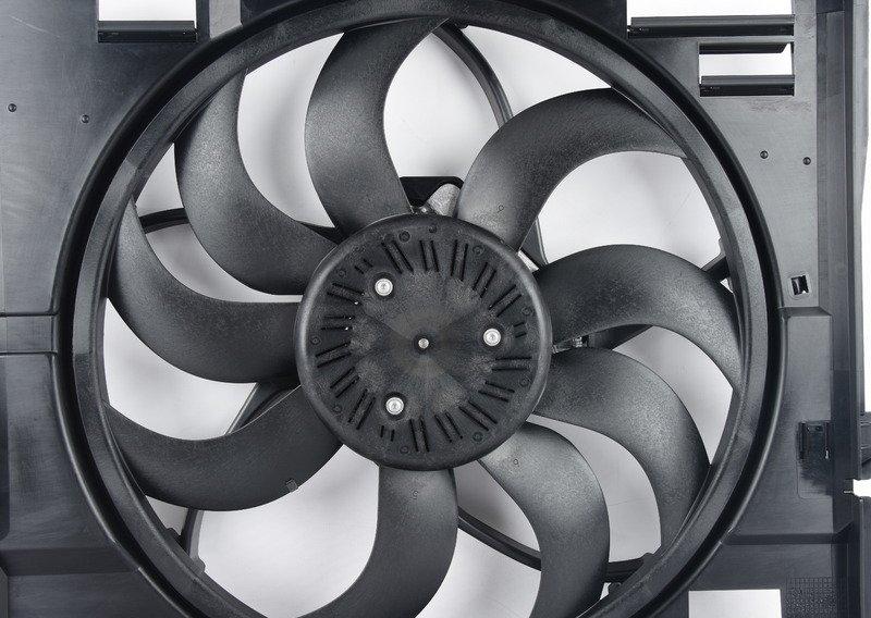 Кожух вентилятора с вентилятором