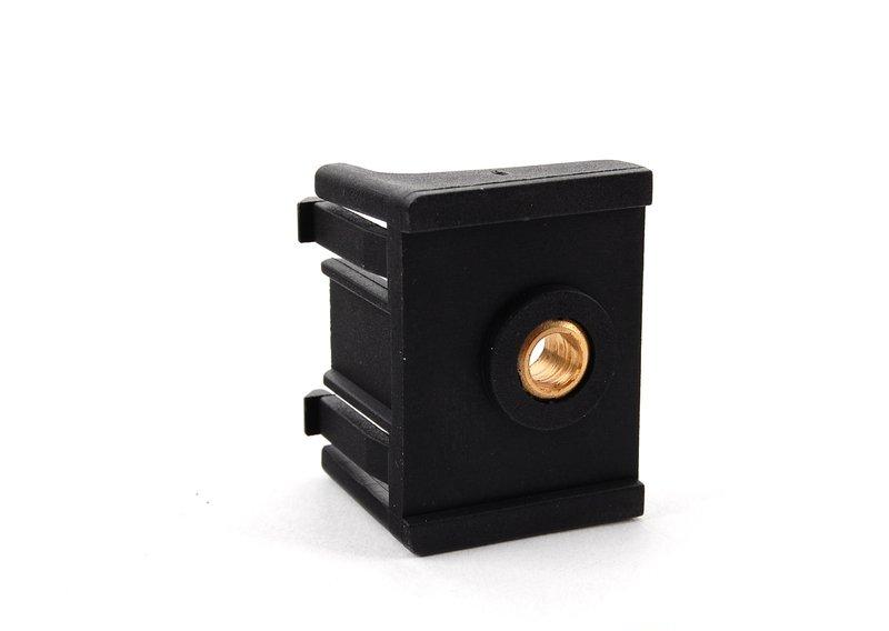 Кронштейн масляного радиатора