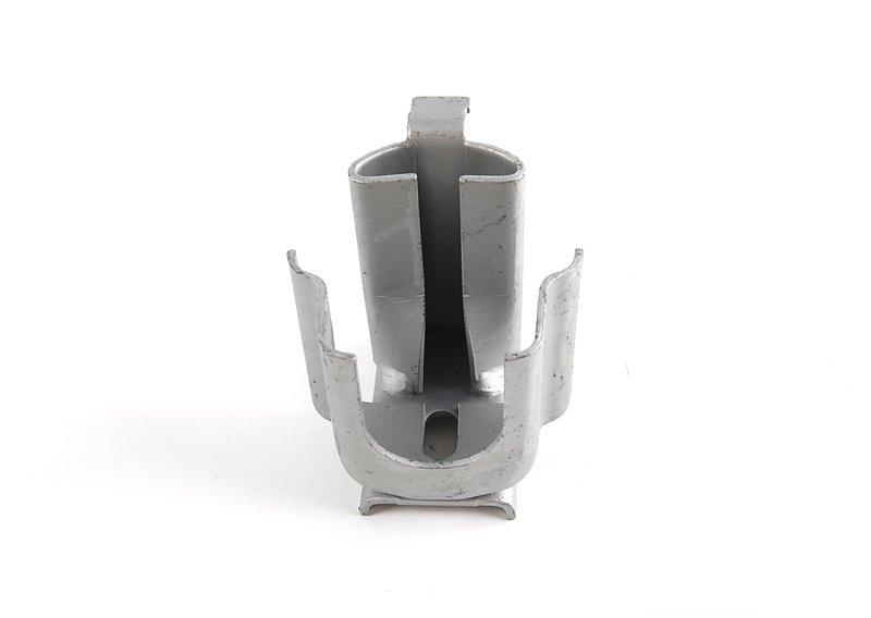 Удерживающая скоба