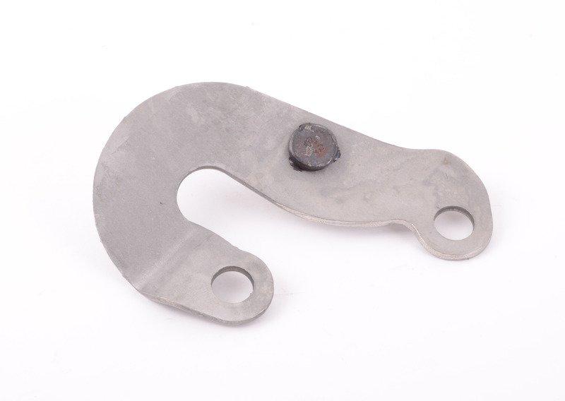 Держ.располож.рядом с двиг.катализатора