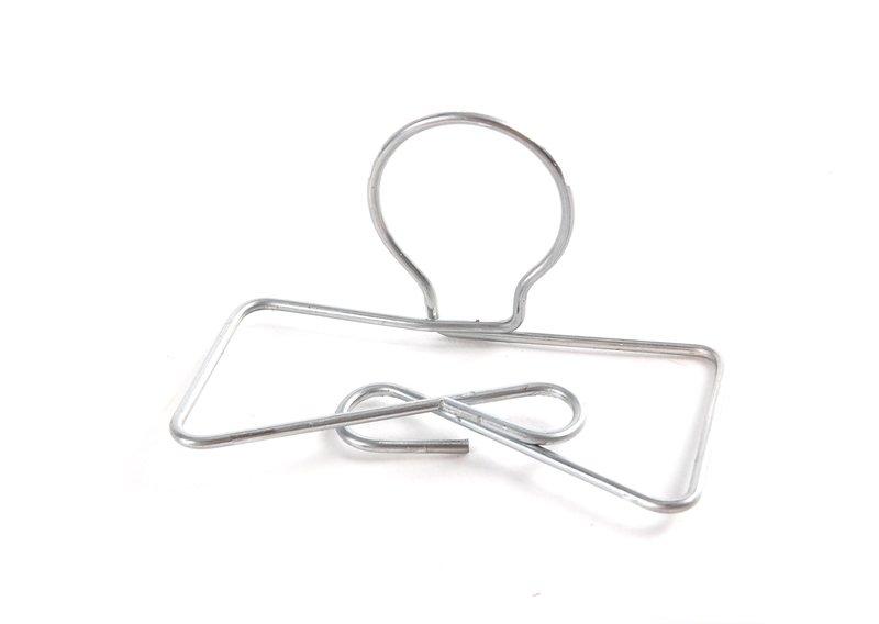 Скоба крепления пружины