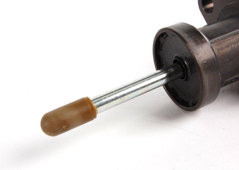 Исполнительный цилиндр привода сцепления