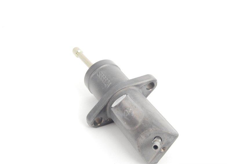 Исполнительный цилиндр привода сцепления