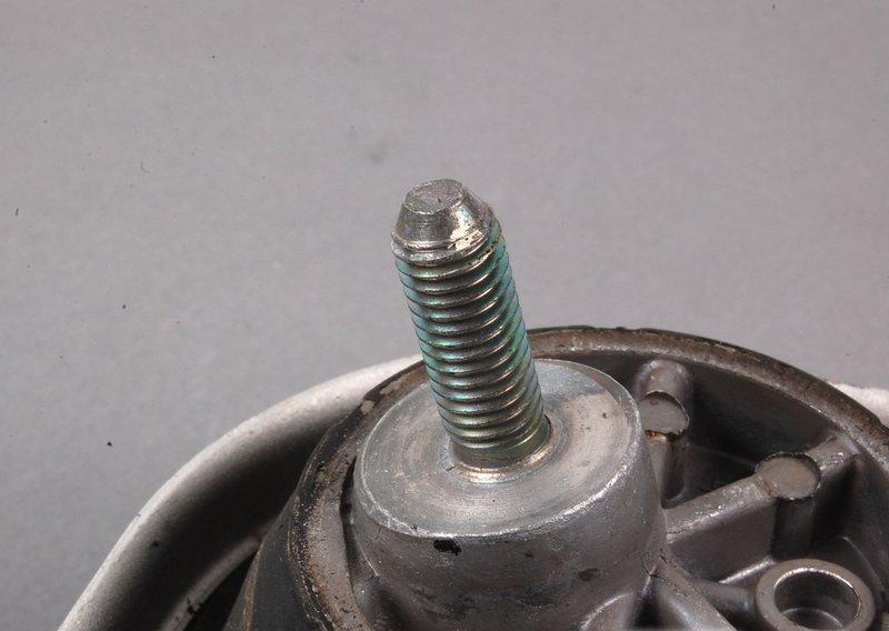 Подушка крепления двигателя с фланцем П