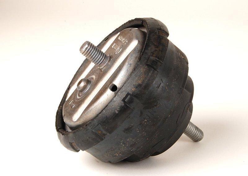 E38/E31 M70 опора двигателя