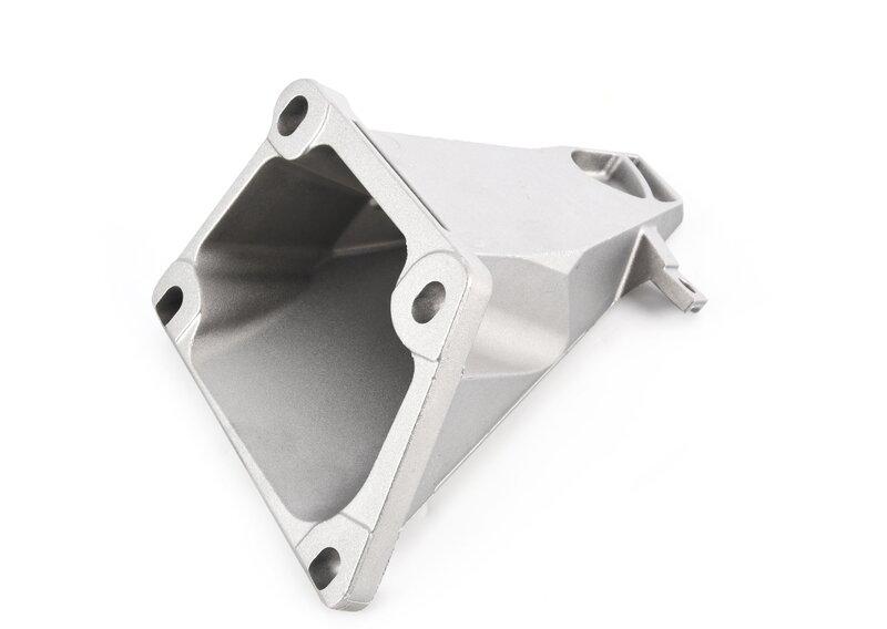 Несущий кронштейн двигателя П