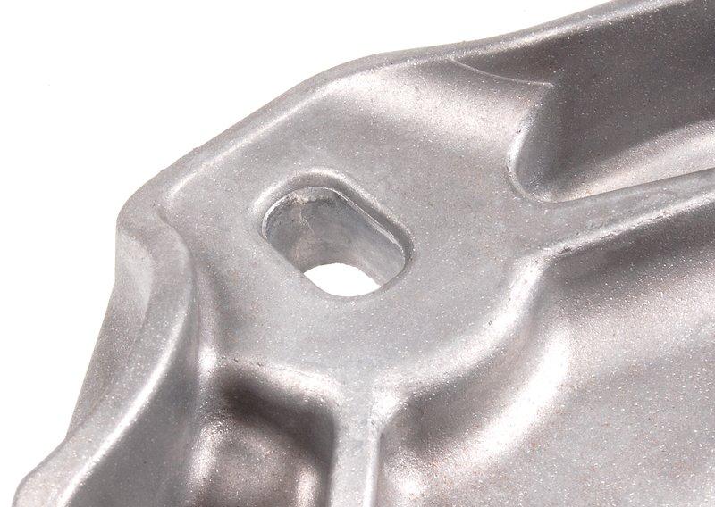 Несущий кронштейн двигателя