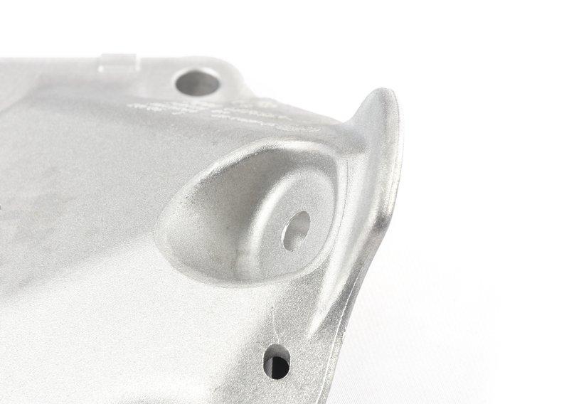 Несущий кронштейн двигателя Л