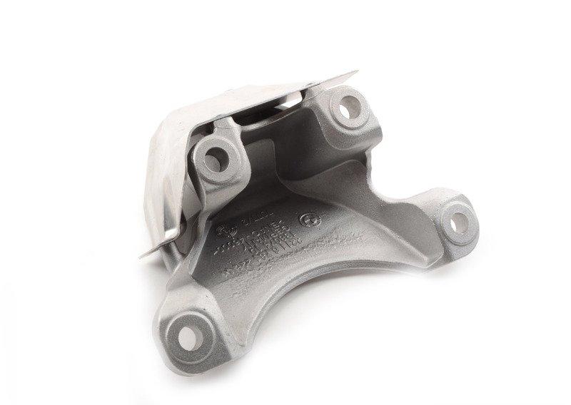 Несущий кронштейн двигателя П