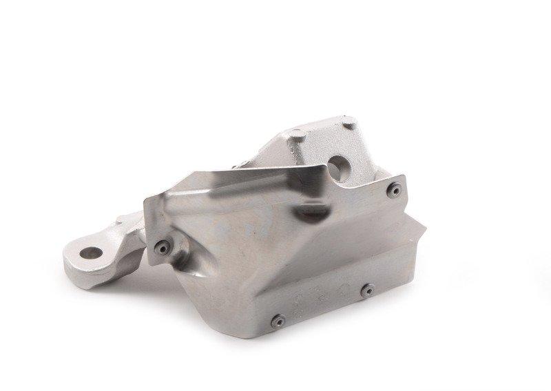 Несущий кронштейн двигателя П