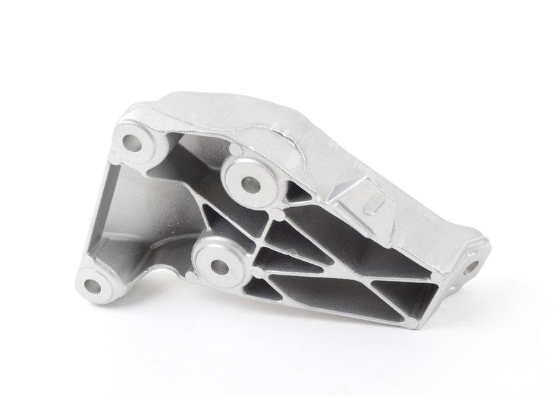 Несущий кронштейн двигателя Л