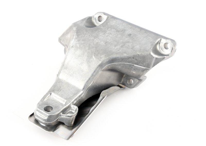 Несущий кронштейн двигателя П