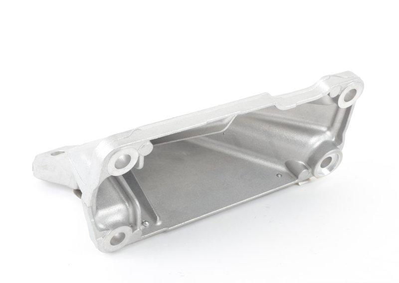 Несущий кронштейн двигателя П